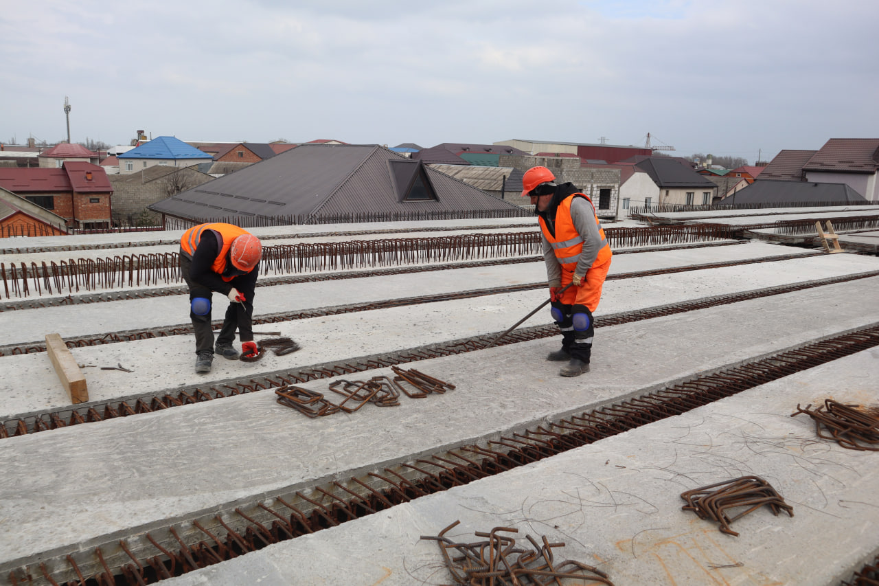 В Дагестане продолжается строительство подъездной дороги к Махачкалинскому порту по нацпроекту